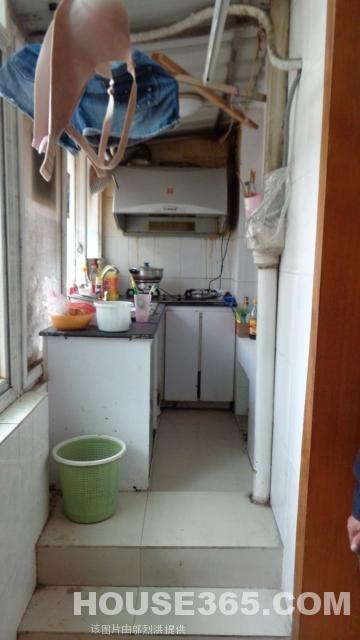 南京大学汉口路小学旁 儿童医院 鼓楼医院 珠江