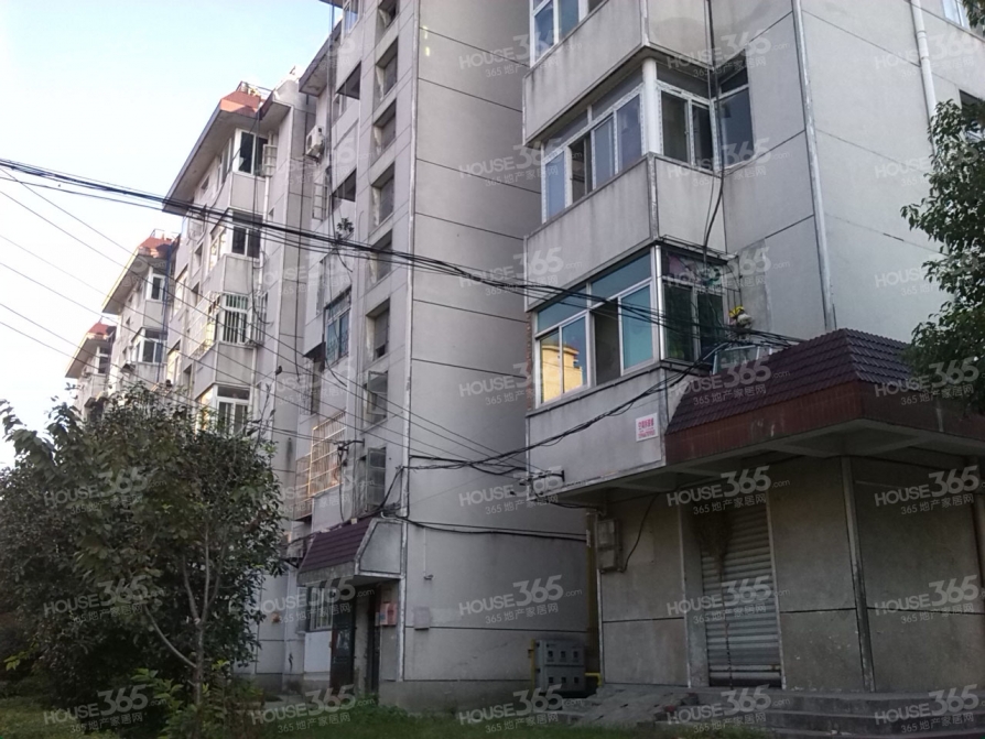 山湖新村