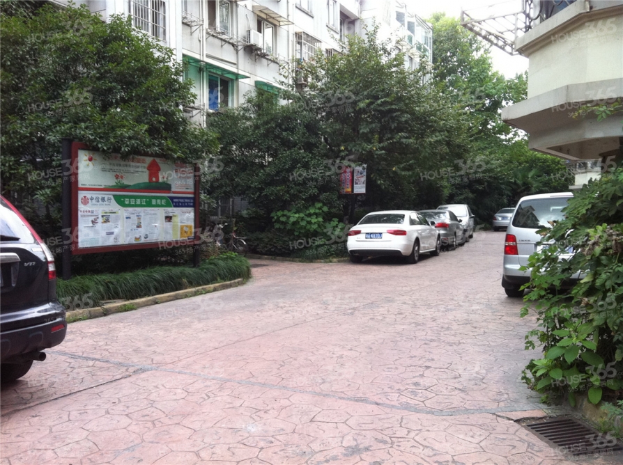 【柳浪东苑小区环境实景图_杭州柳浪东苑小区环境实景图_大图模式】